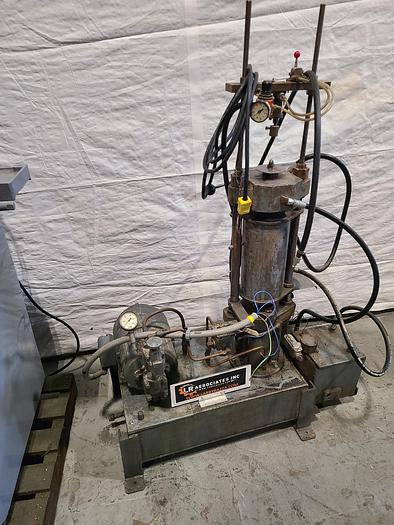 Used Hot Wax Injector Large Volume Wax Injection for Casting Industries