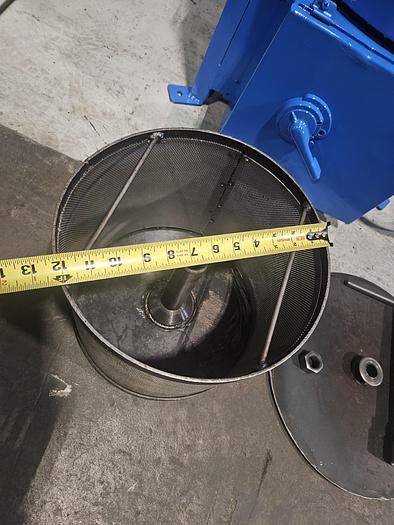 Used Oil Extractor Metal Chip Scrap Spinner with Variable Speed Control & Safety Lock REMOVES OIL