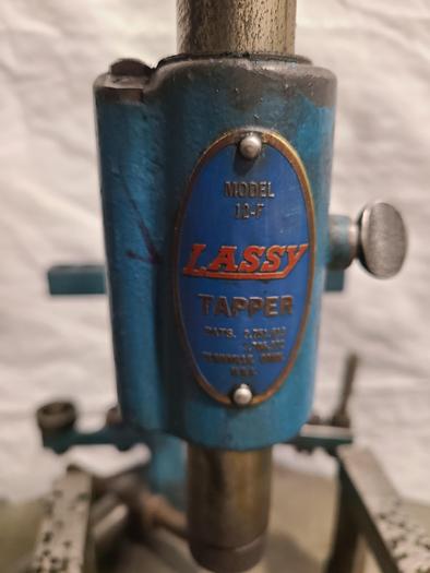 Used Lassy 12F Thread Tapping Machine with Tooling