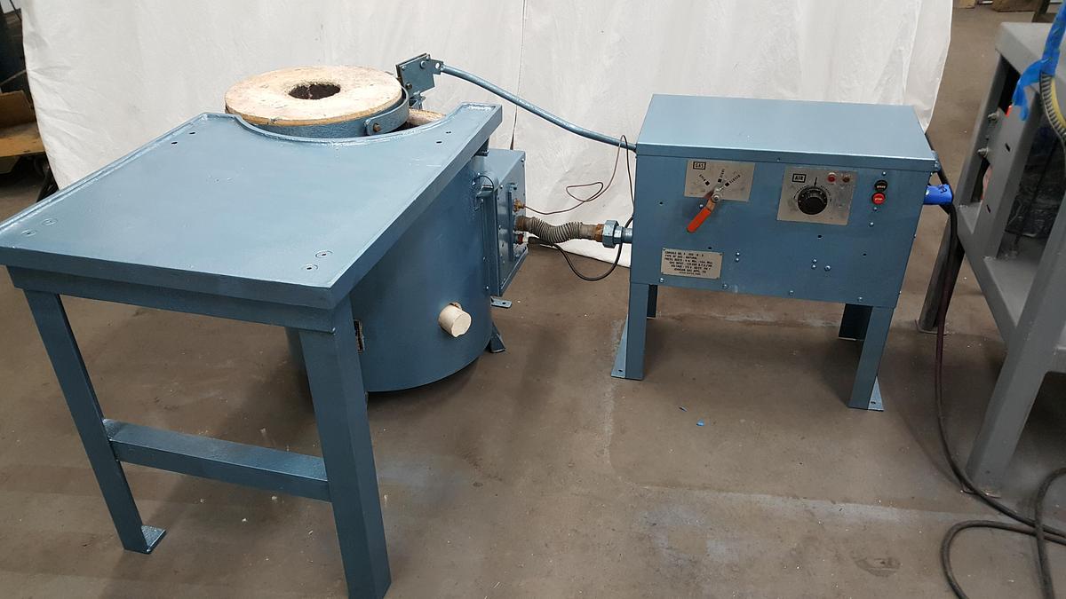 Used Speedy Melt Gas Fired Metal Foundry Melting Furnace Melt Gold Silver Brass Bronze