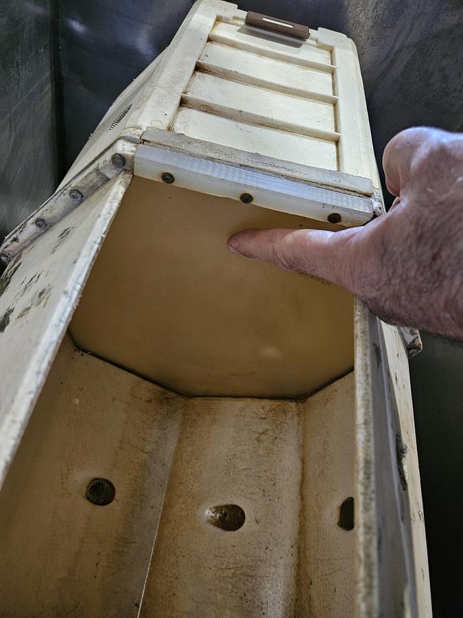 Used Greco Wet Tumbler Rotary Finishing Machine Polish Metal Automatically 110V