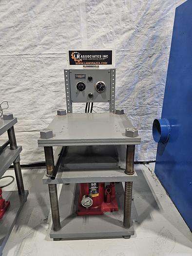 Used 12 inch Hydraulic Vulcanizer with Gauge Makes Spin Cast Rubber Molds Romanoff Brand 220V 1Phase