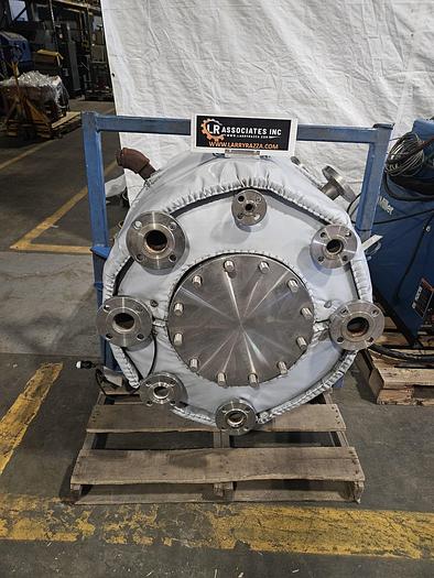 Used 175 Gallon Super Heavy Duty Stainless Steel Horizontal High Pressure Vessel Holding Tank Rated at 300F to -20F @ 90 PSIG Built in 2010