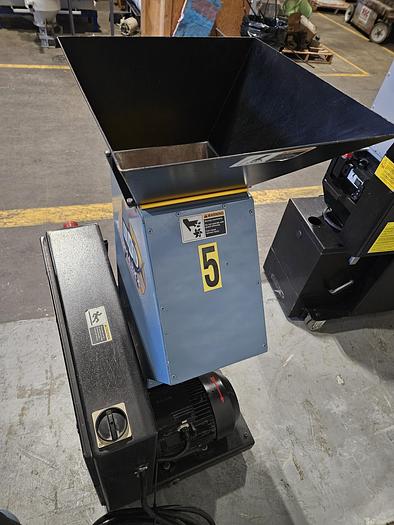 Used Rapid Model 150-21 Plastic Grinder Granulator 6 x 8 inch Throat 3 HP 220V 3Phase Many in stock!!