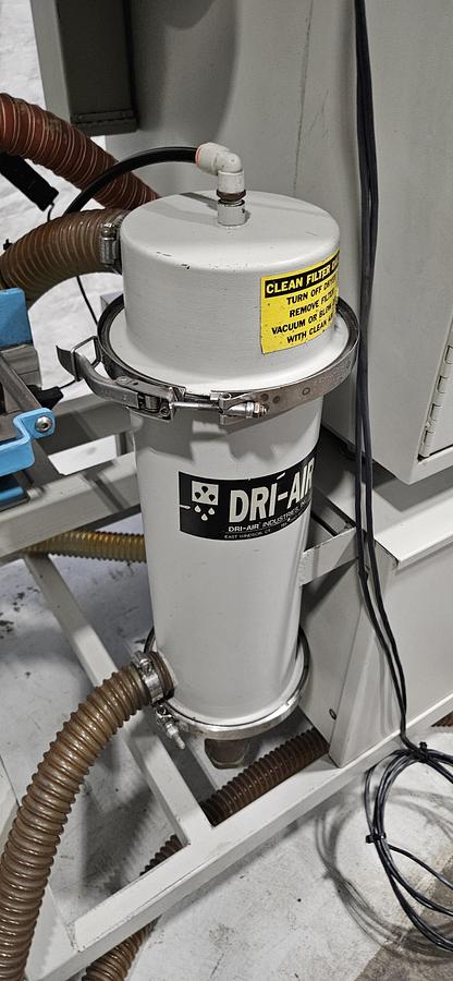 Used DRI-AIR HPD-2 HIGH-TEMP DESICCANT RESIN DRYER – RH60 60 LB STAINLESS STEEL HOPPER – NO-SPILL RECEIVER – PNEUMATIC VACUUM LOADER – DIGITAL DEW POINT CONTROL – 480V 3 PHASE – TESTED