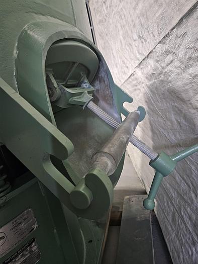 Used Sweco 10 Cubic Ft. Vibratory Finishing Machine Automatically Finish Metal or Plastic... Pristine!!