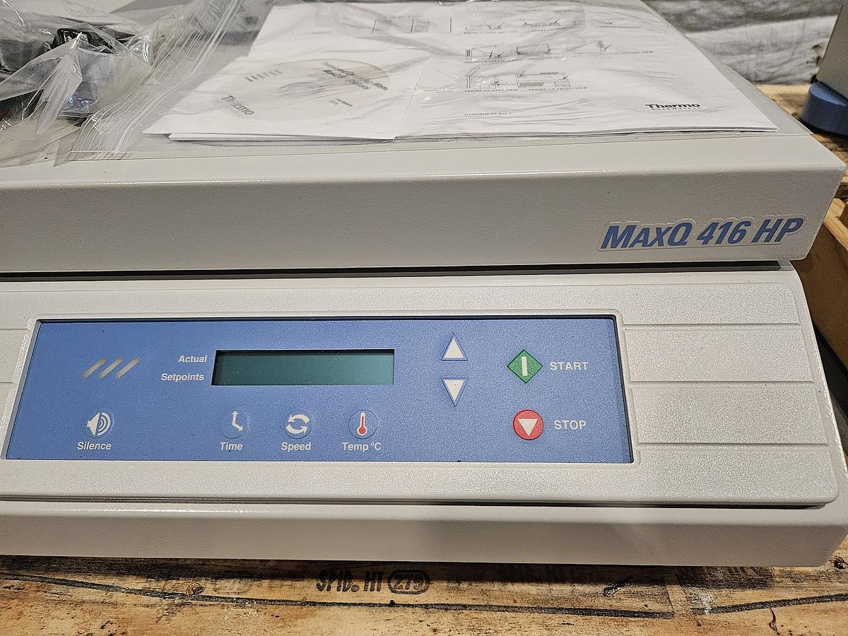 Thermo Scientific MaxQ™ 416 HP High-Performance Orbital Shaker – Model SHKE416HP – 115V – Excellent Condition – Original Packaging