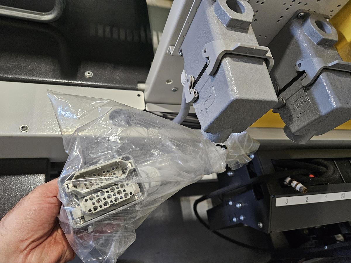 Used 2016 Arburg 470 C 1500-400 Golden Edition 165 Ton 6.5 oz. Allrounder Injection Molding Machine PRISTINE!!!