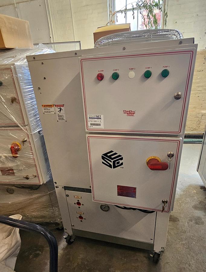 Used SCHREIBER MODEL 200AC INDUSTRIAL PROCESS CHILLER – 460V – CAREL pCO DIGITAL CONTROLLER – REMOTE CONTROLLER INCLUDED – TWO AVAILABLE