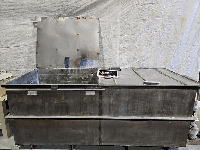 Used Stainless Steel Dipping / Holding Tank 8 Feet long x 36" wide x 36" deep two 4 foot chambers