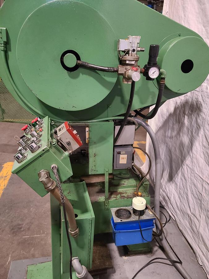 Used Perkins 20 Ton Stamping Press Air Clutch Air Brake Automatic Punch Pristine!