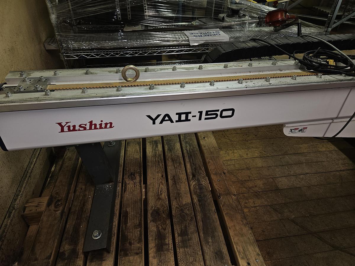 Used Yushin Robot for Injection Molding Machines
