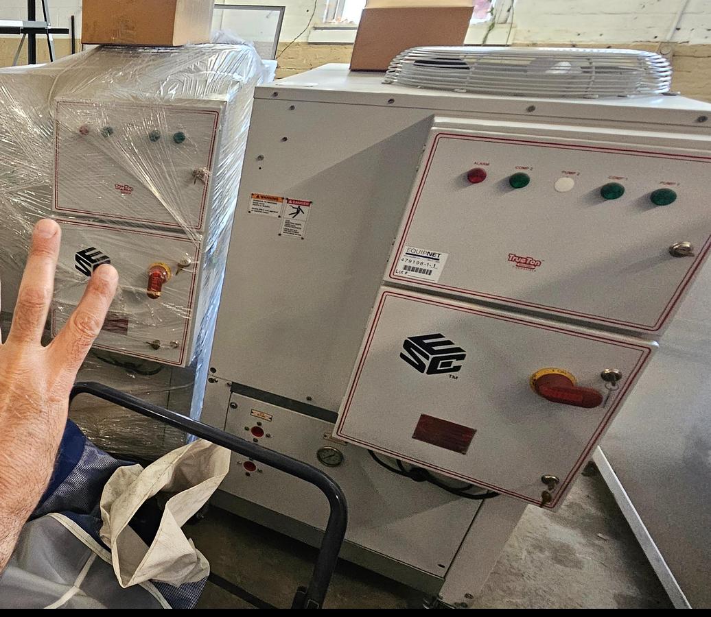Used SCHREIBER MODEL 200AC INDUSTRIAL PROCESS CHILLER – 460V – CAREL pCO DIGITAL CONTROLLER – REMOTE CONTROLLER INCLUDED – TWO AVAILABLE
