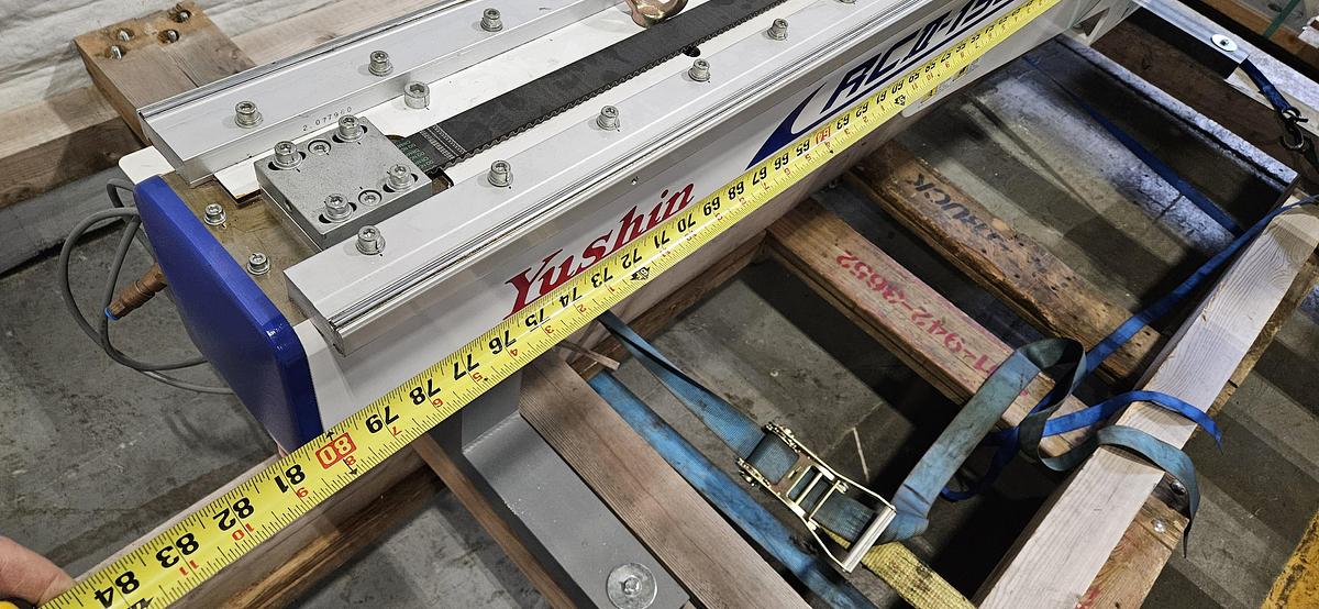 Used YUSHIN RCII-150D-15-95 INJECTION MOLDING ROBOT Factory Refurbished