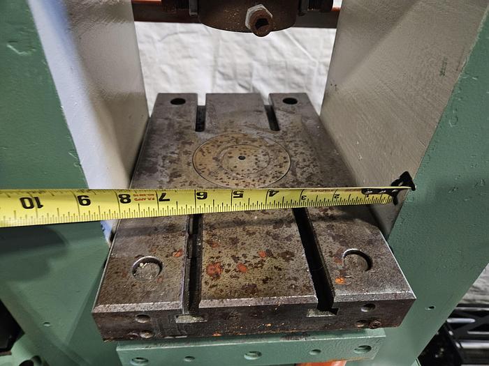 Used CMC 165 Ton Hydraulic Coining Press Hobbing Gold Silver