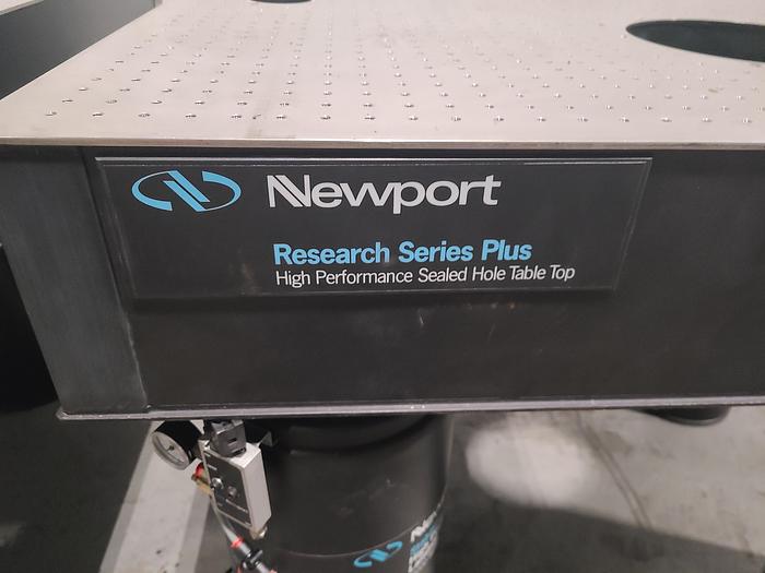 Used Newport RS2000 Sealed Hole Table Top with Tuned Damping and Legs