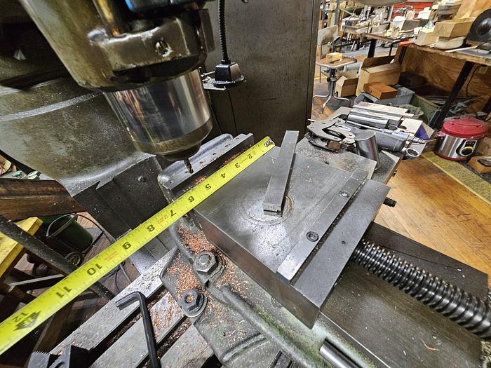 Used Bridgeport Variable Speed Milling Machine 42 Table Vise & Power Feed