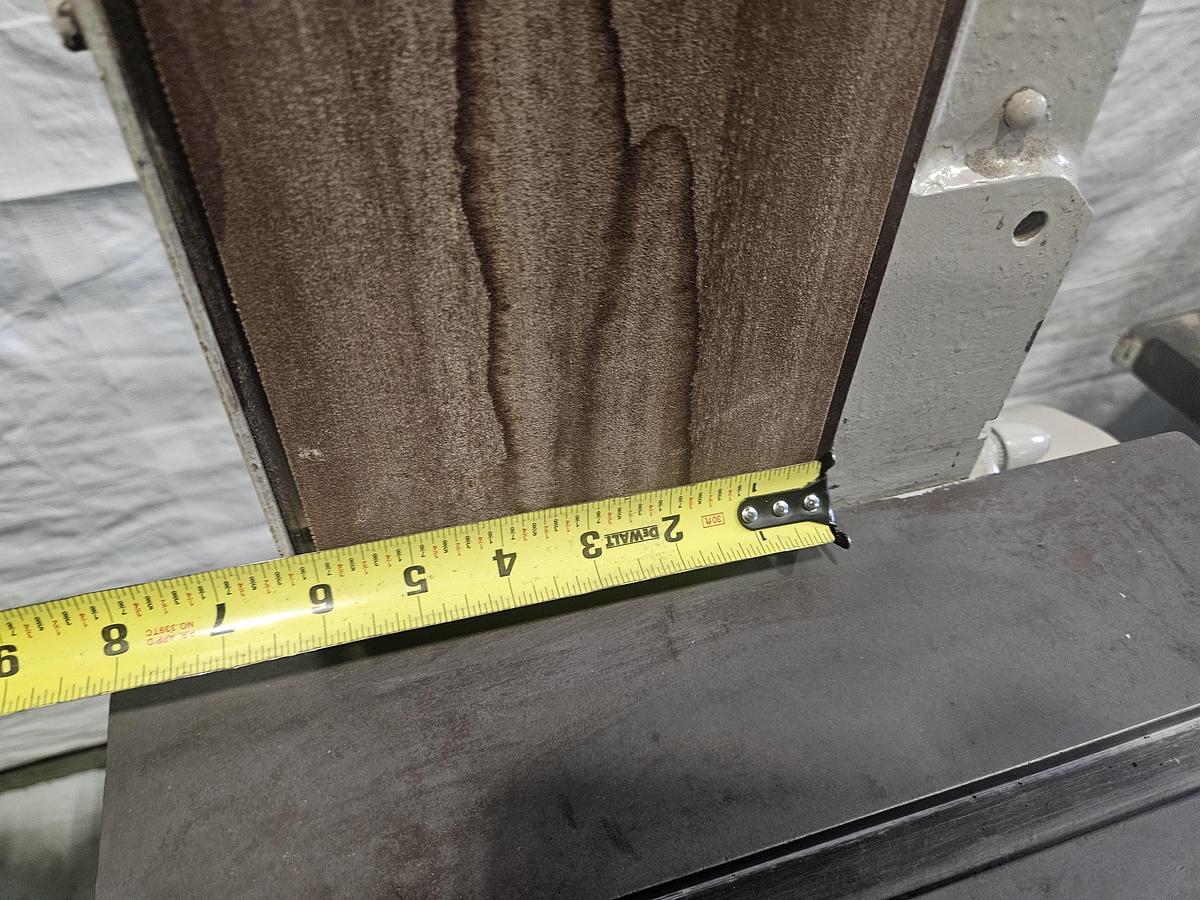 Used Delta Super Heavy Duty 6 Inch Belt Sander 110 V on Stand