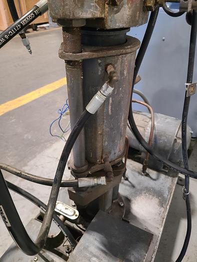 Used Hot Wax Injector Large Volume Wax Injection for Casting Industries