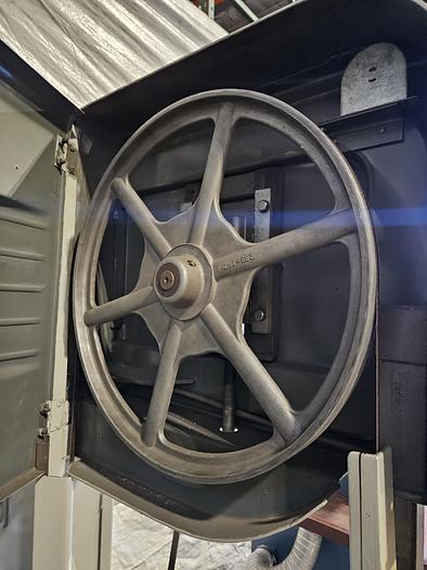 Used Rockwell Delta 20 Inch Metal Vertical Band Saw with Blade Welder 220V 3 Phase Variable Speed