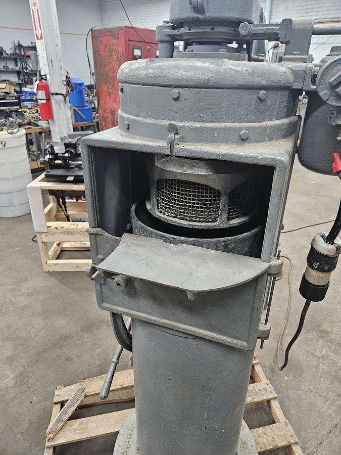 Used Ronci R-100 Spin Lacquer Machine 220 Volt Industrial High-Speed Coating System