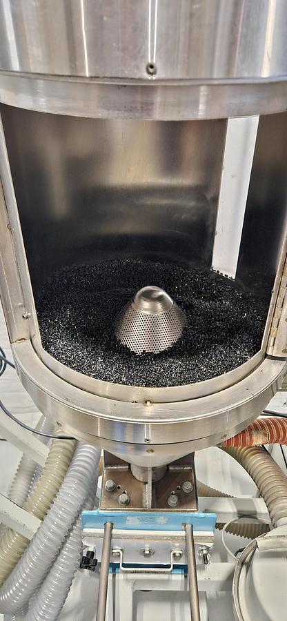 Used DRI-AIR HP4-X 35 FM HIGH-TEMPERATURE DESICCANT RESIN DRYER – RH60 STAINLESS STEEL HOPPER – ADVANCED CONTROL – NO-SPILL RECEIVER – 480V / 3 PHASE