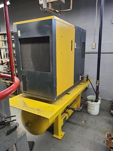 Used  Kaeser Compressor 25 HP with Intergrated Dryer and Tank 2010 