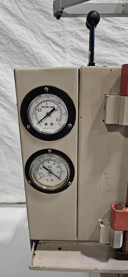 Used EDM TECHNOLOGY OMEGA 405-B SINKER EDM – 30 AMP POWER SUPPLY – MITUTOYO DIGITAL READOUT – MAGNETIC CHUCK – 220V 3 PHASE – 1990