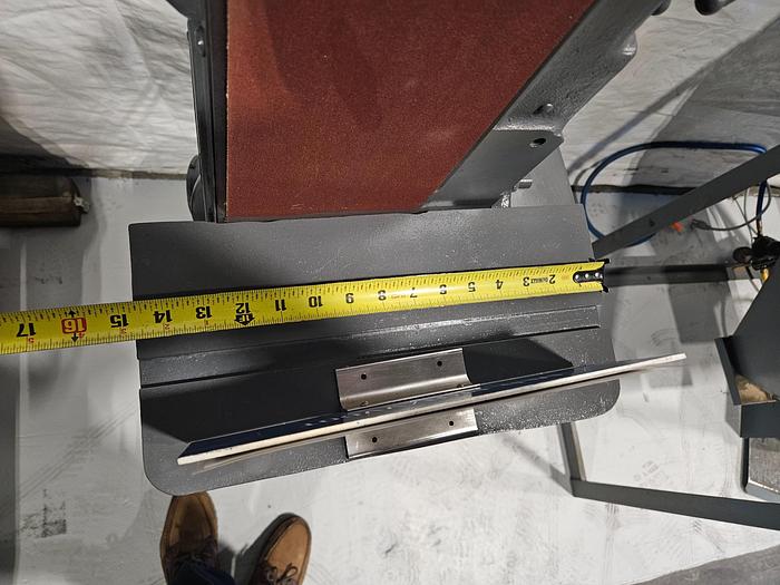 Used Delta Super Heavy Duty 6 Inch Belt Sander 110 V on Stand