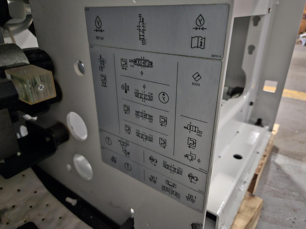 Used 2016 Arburg 470 C 1500-400 Golden Edition 165 Ton 6.5 oz. Allrounder Injection Molding Machine PRISTINE!!!