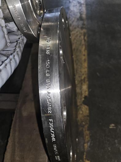 Used 175 Gallon Super Heavy Duty Stainless Steel Horizontal High Pressure Vessel Holding Tank Rated at 300F to -20F @ 90 PSIG Built in 2010