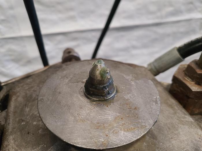 Used Hot Wax Injector Large Volume Wax Injection for Casting Industries