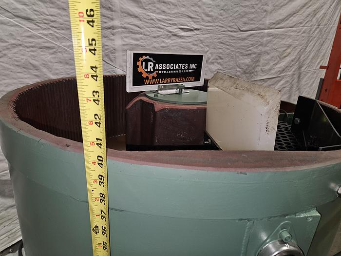 Used Ultramatic SVB 3.5 Cubic Ft Vibratory Tumbler Finishing Machine with Automatic Separation (wired 115V) Pristine Condition!