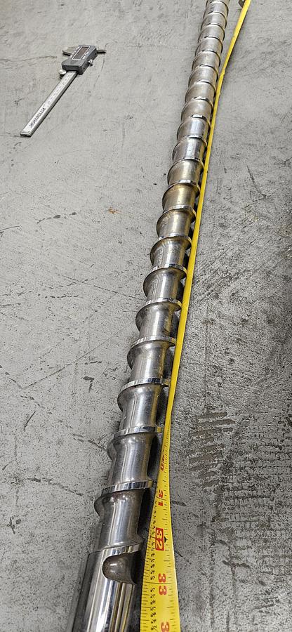 Used Extruder Screw 1-1/2" x 32-1/2" Flight Area