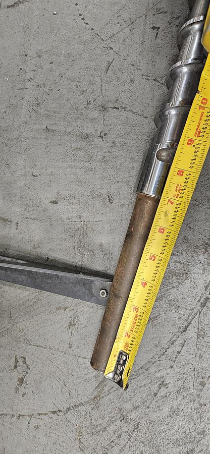 Used Extruder Screw 1-1/2" x 32-1/2" Flight Area