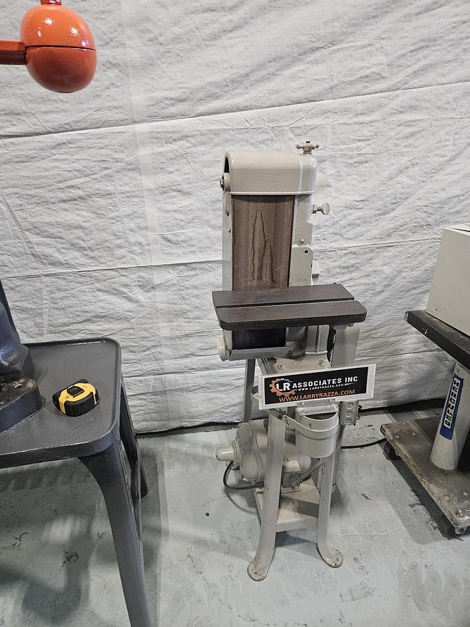 Used Delta Super Heavy Duty 6 Inch Belt Sander 110 V on Stand