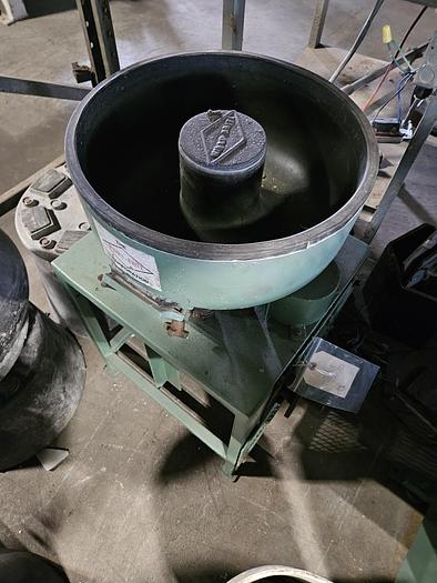 Used Mirro Brite Vibratory Finishing Machine 1/2 Cubic Ft 110V Polish Deburr Metal