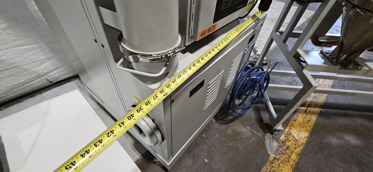 Used DRI-AIR HP4-X300 CENTRAL DESICCANT RESIN DRYING SYSTEM – (5) RH60 STAINLESS STEEL HOPPERS – HIGH TEMPERATURE CONFIGURATION- FOR INJECTION MOLDING – 480V / 3 PHASE