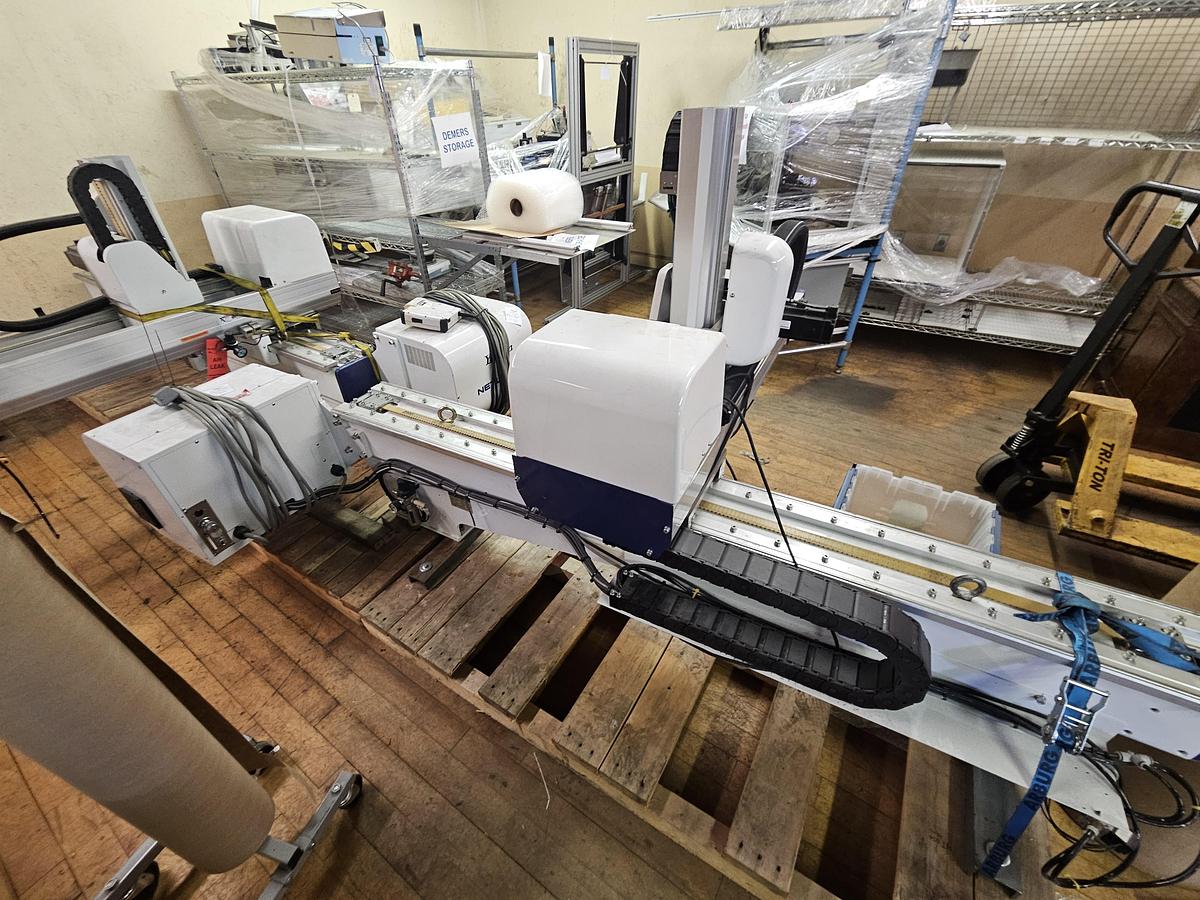 Used Yushin Robot for Injection Molding Machines