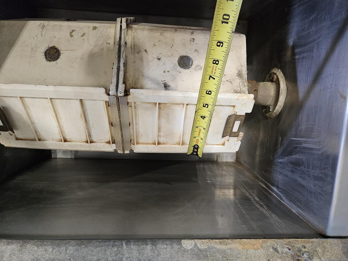 Used Greco Wet Tumbler Rotary Finishing Machine Polish Metal Automatically 110V