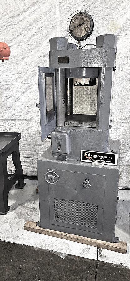 Used CLIFTON 500 TON HYDRAULIC HOBBING PRESS – COINING – EMBOSSING – DEEP DRAWING – TOOL & DIE – 220V 3 PHASE
