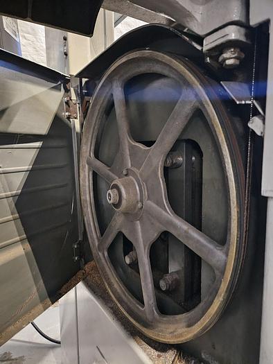 Used Rockwell Delta 20 Inch Metal Vertical Band Saw with Blade Welder 220V 3 Phase Variable Speed