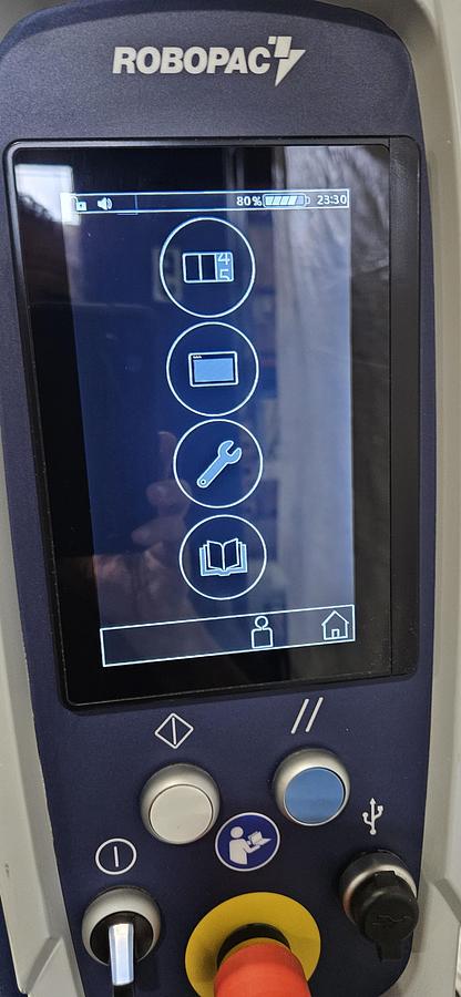 Used 2023 ROBOPAC ROBOT S7 PVS USA SELF-PROPELLED PALLET STRETCH WRAPPER – BATTERY POWERED – TOUCHSCREEN – TESTED