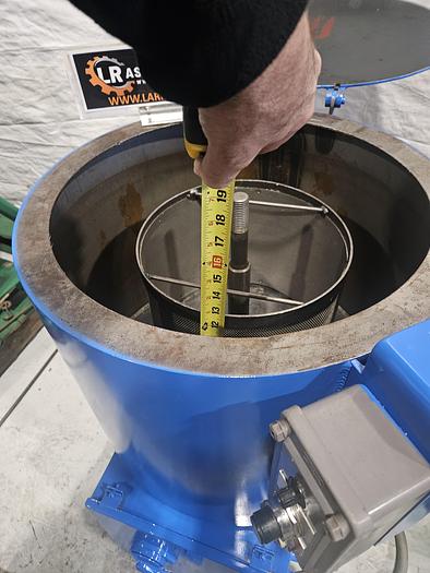 Used Oil Extractor Metal Chip Scrap Spinner with Variable Speed Control & Safety Lock REMOVES OIL