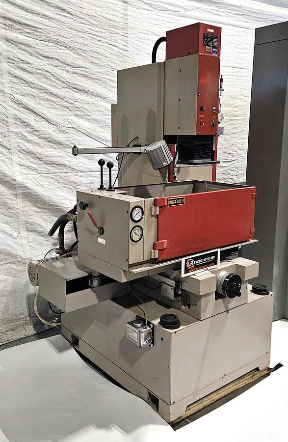 Used EDM TECHNOLOGY OMEGA 405-B SINKER EDM – 30 AMP POWER SUPPLY – MITUTOYO DIGITAL READOUT – MAGNETIC CHUCK – 220V 3 PHASE – 1990