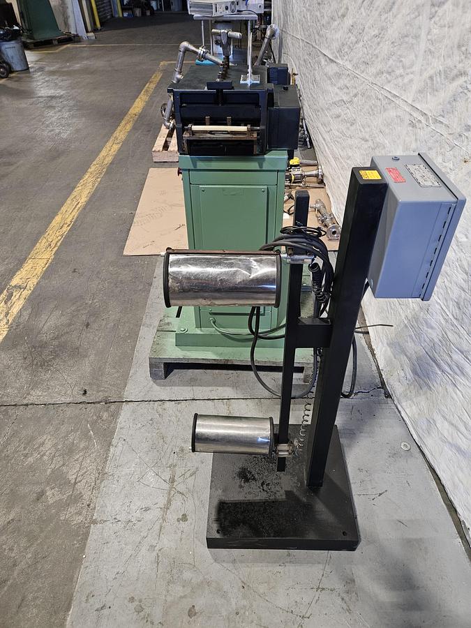 Used RAPID-AIR SS8-A POWERED STOCK STRAIGHTENER – 8" WIDTH CAPACITY – VARIABLE SPEED – ELECTRONIC LOOP CONTROL – 220V / 3 PHASE