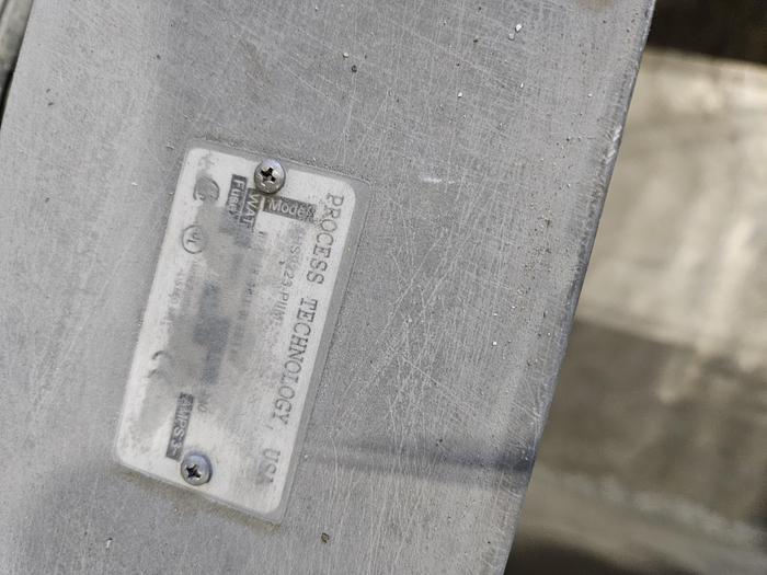 Used Stainless Steel Dipping / Holding Tank 8 Feet long x 36" wide x 36" deep two 4 foot chambers