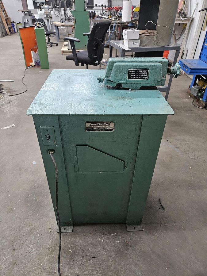 Used Lock Former Auto Guide Power Flanger Edger 16 Gauge Capacity 110V