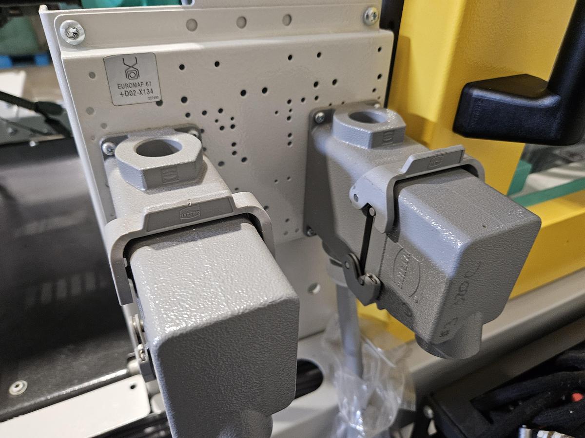 Used 2016 Arburg 470 C 1500-400 Golden Edition 165 Ton 6.5 oz. Allrounder Injection Molding Machine PRISTINE!!!