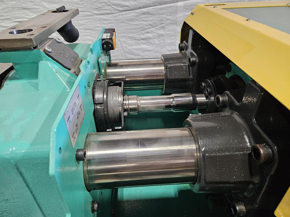 Used 2016 Arburg 470 C 1500-400 Golden Edition 165 Ton 6.5 oz. Allrounder Injection Molding Machine PRISTINE!!!